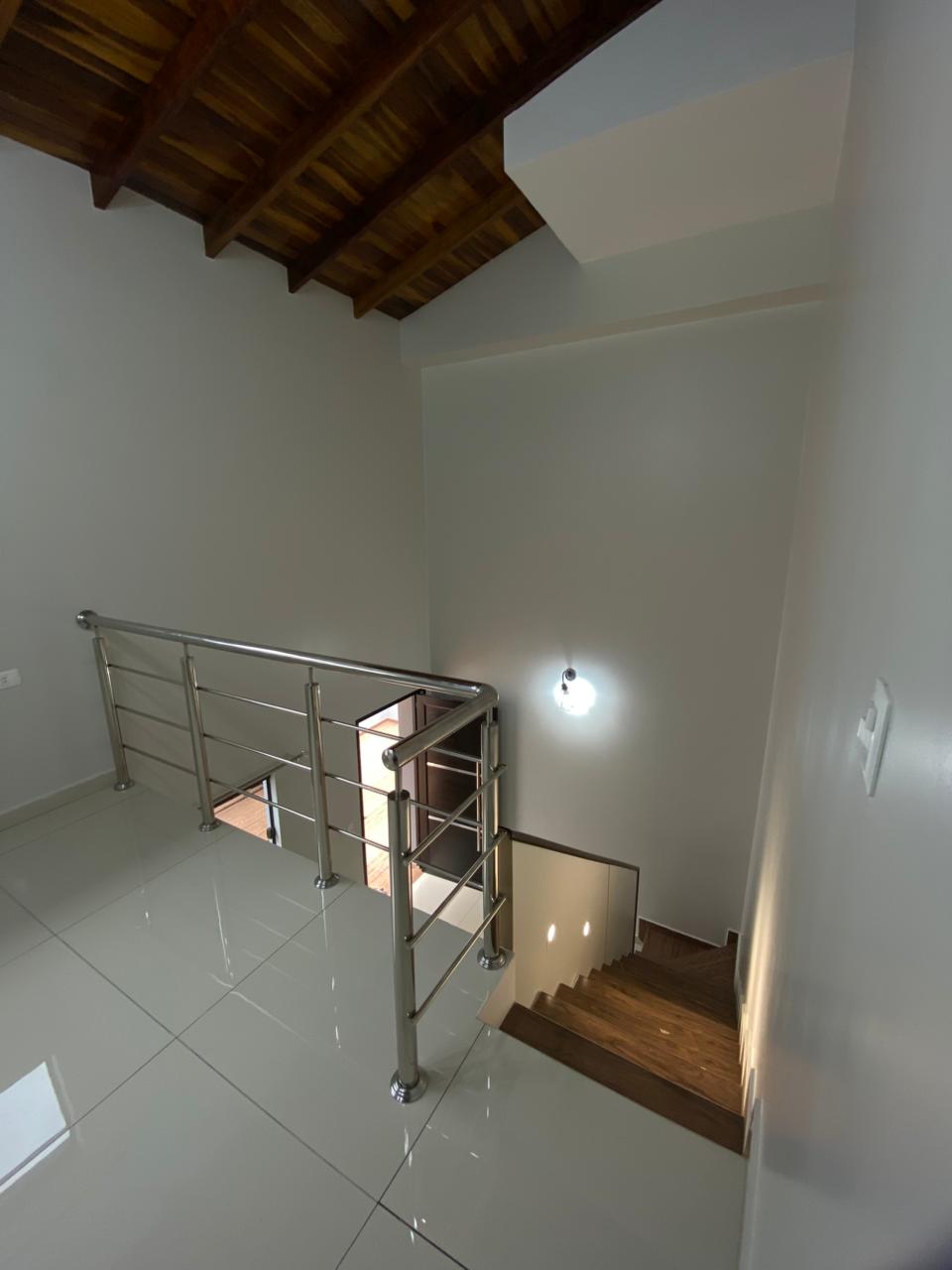 1000030616 Loft