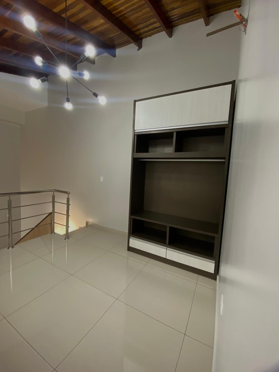 1000030622 Loft