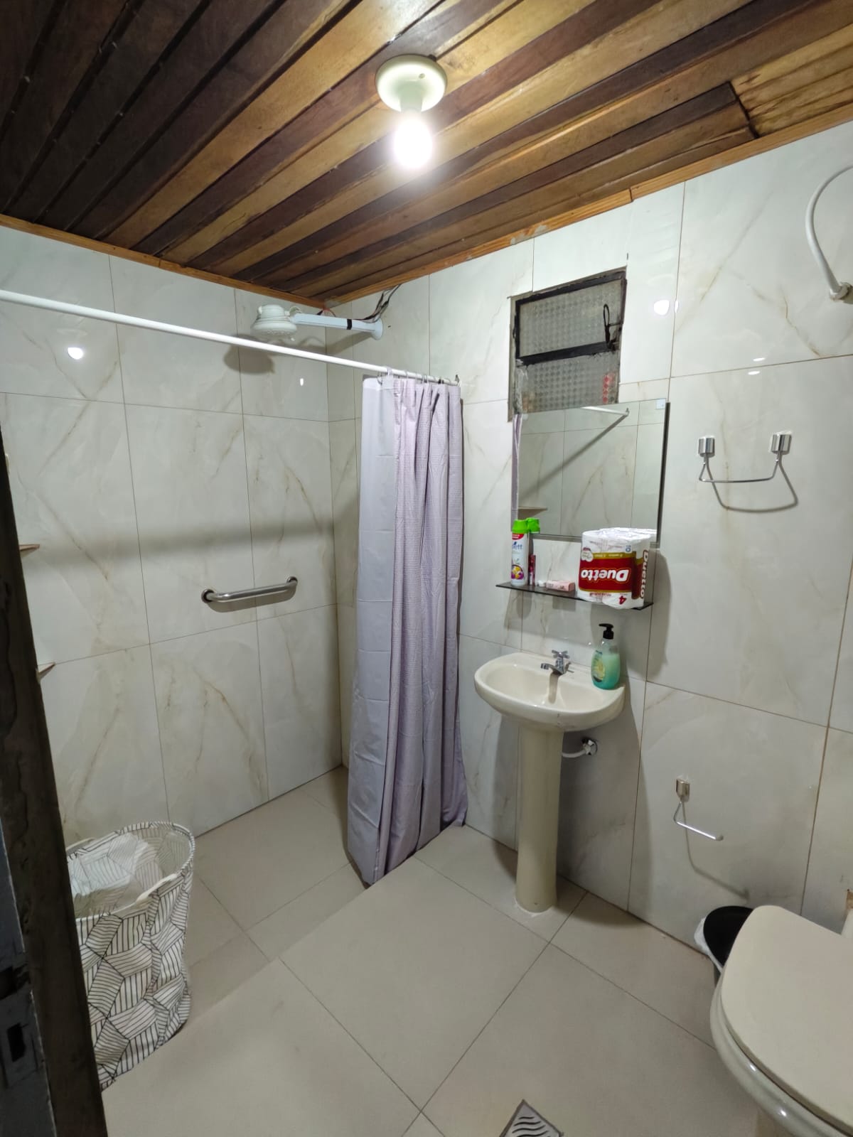 1000032674 Casa (somente meninas)