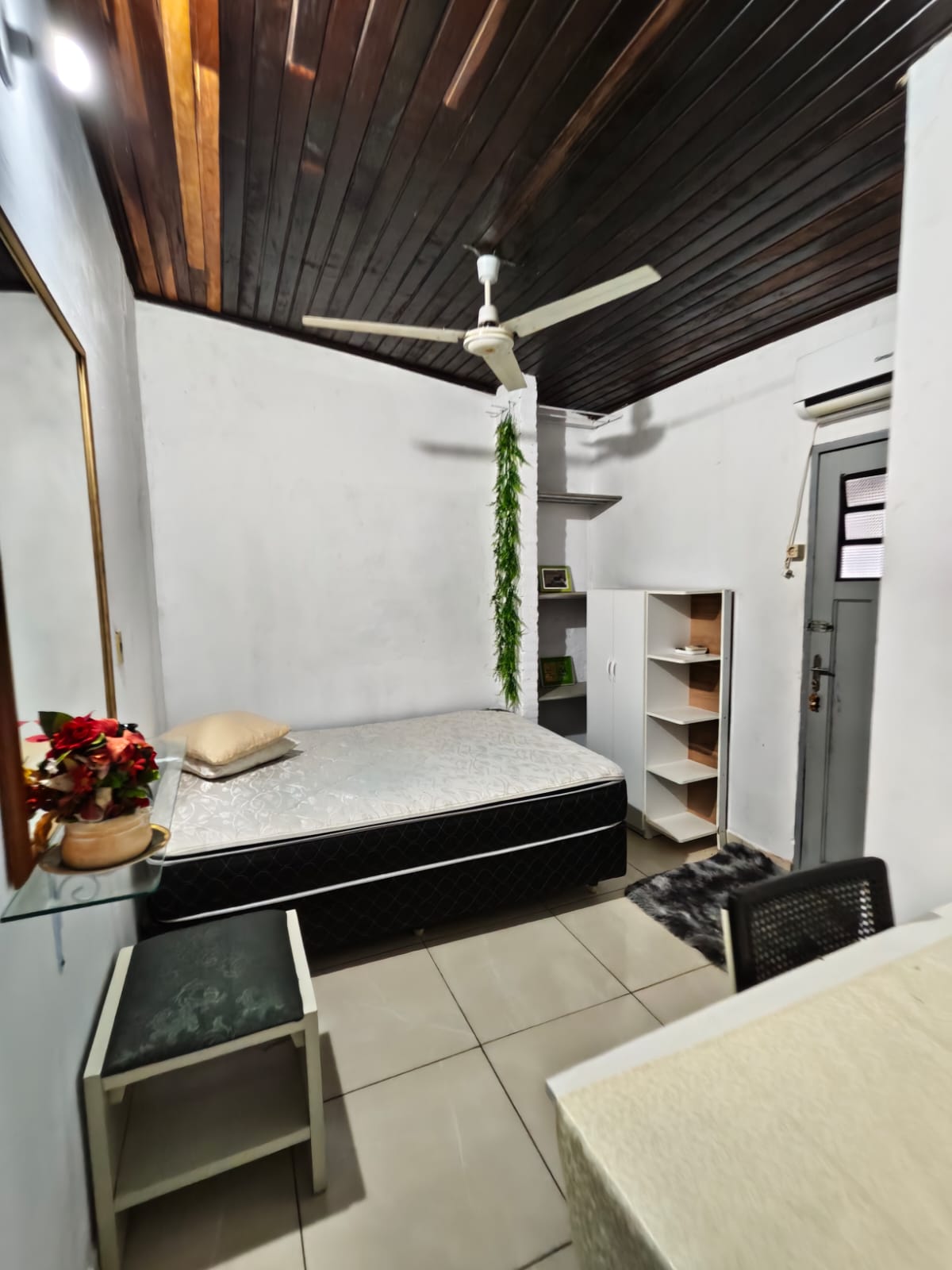 1000032675 Casa (somente meninas)
