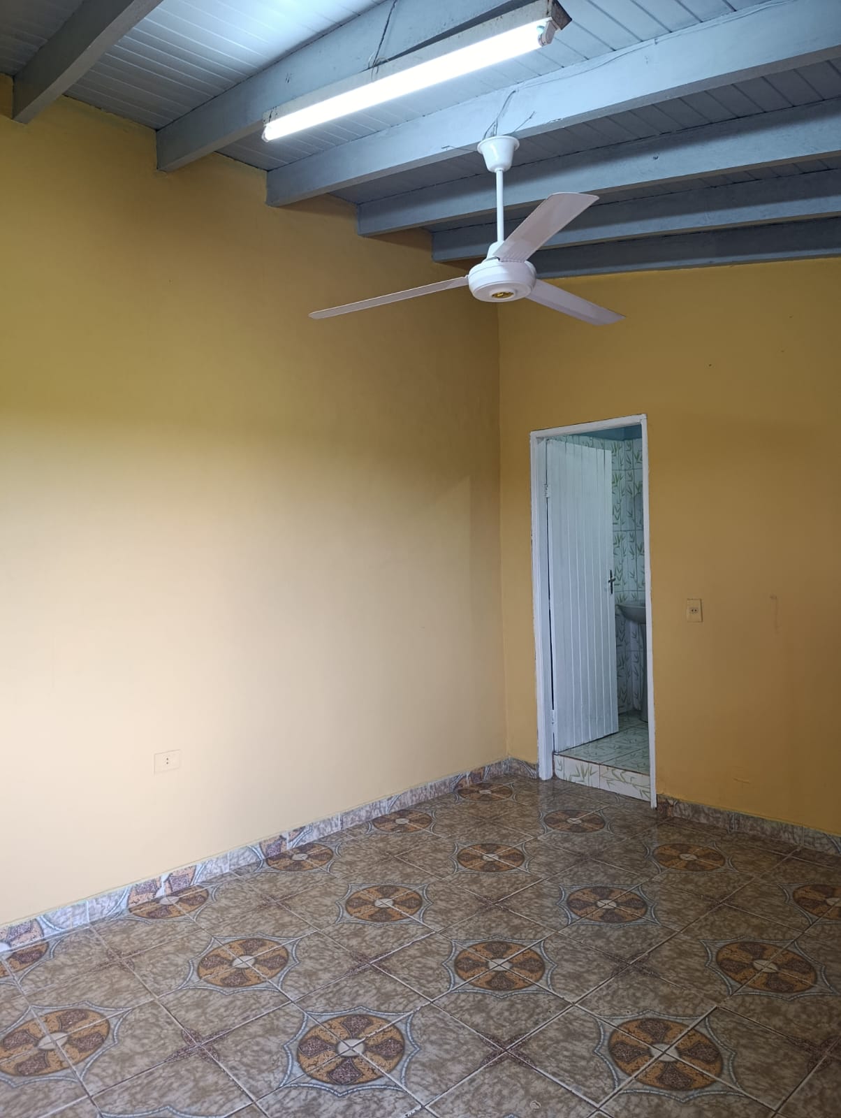1000032690 Monoambiente