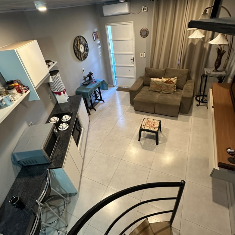 Duplex mobiliado