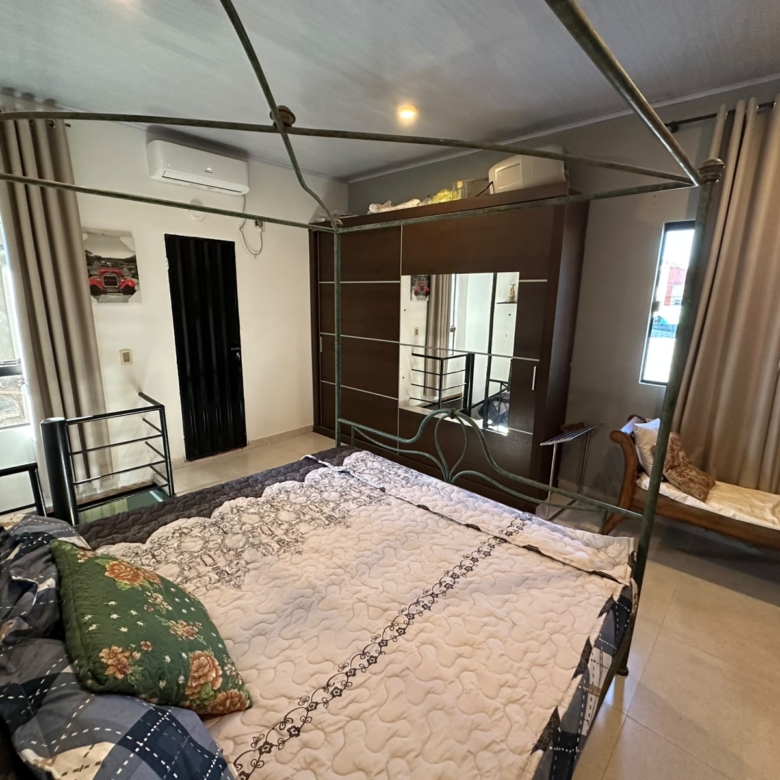 Duplex mobiliado