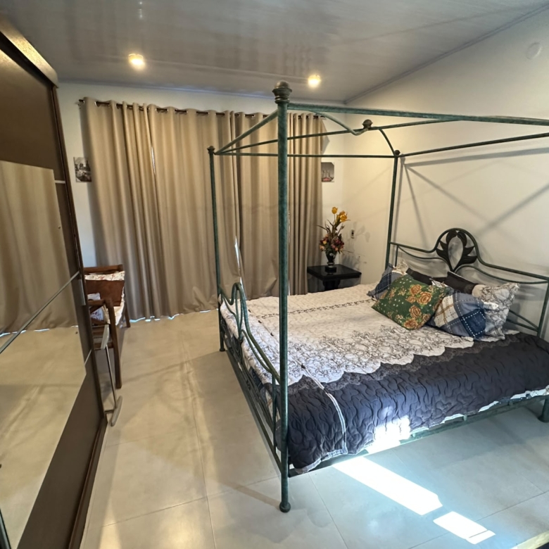 Duplex mobiliado