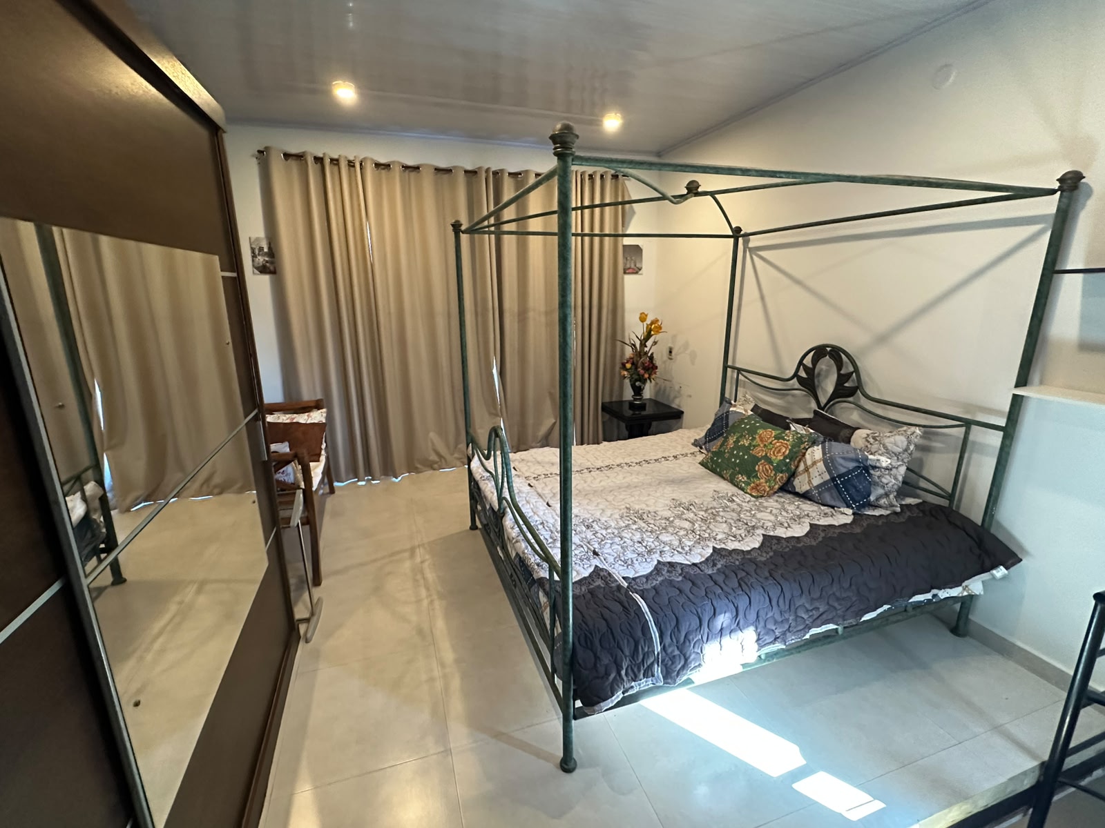 1000032702 Duplex mobiliado