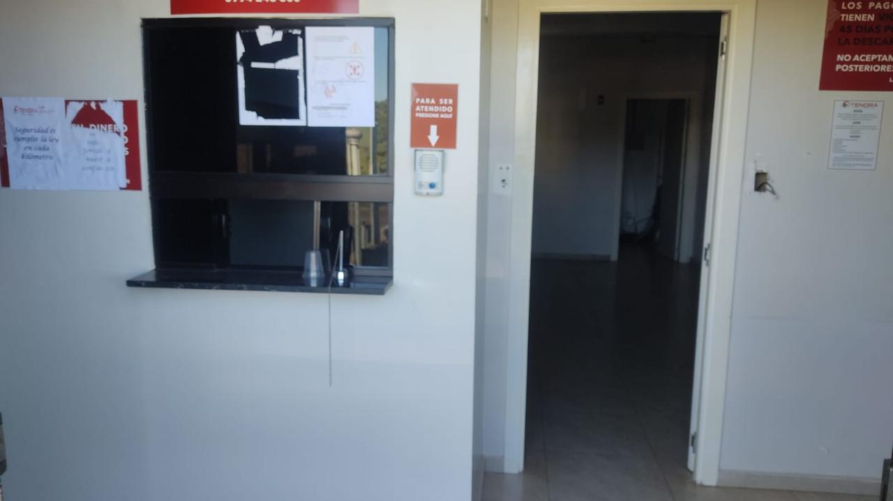 WhatsApp Image 2026-07-17 at 11.45.10 AM Ponto comercial 100 m2 disponivel av. peru