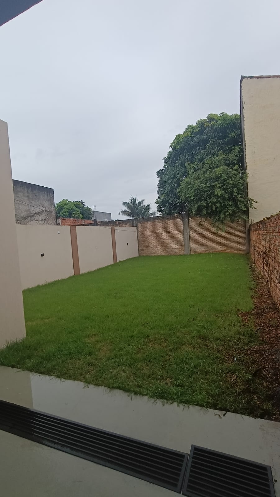WhatsApp Image 2026-07-17 at 5.23.45 PM Casa 2 quartos bairro don bosco Ciudad del este