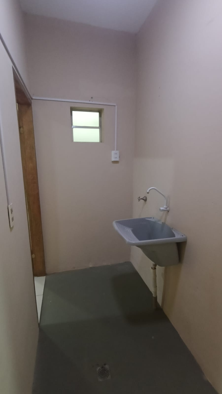 WhatsApp Image 2026-07-17 at 5.23.46 PM (1) Casa 2 quartos bairro don bosco Ciudad del este