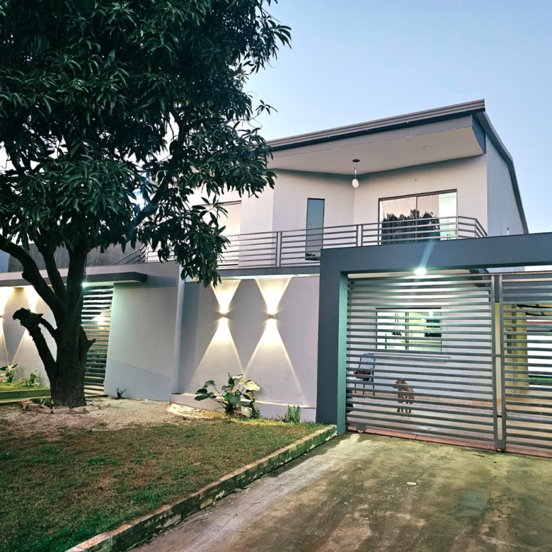 Casa 2 pisos a metros da Av. riquelme km 7 ciudad nueva