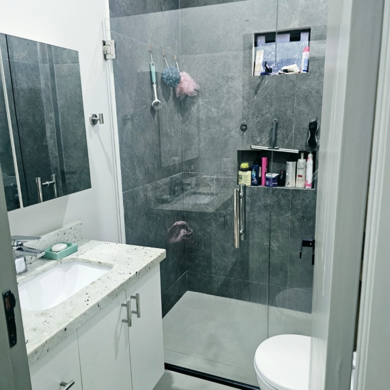 Casa 2 pisos a metros da Av. riquelme km 7 ciudad nueva