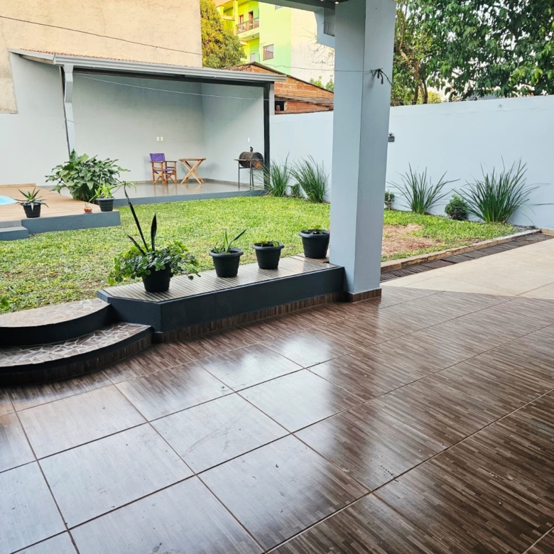 Casa 2 pisos a metros da Av. riquelme km 7 ciudad nueva