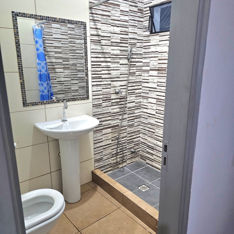 Casa 2 pisos a metros da Av. riquelme km 7 ciudad nueva