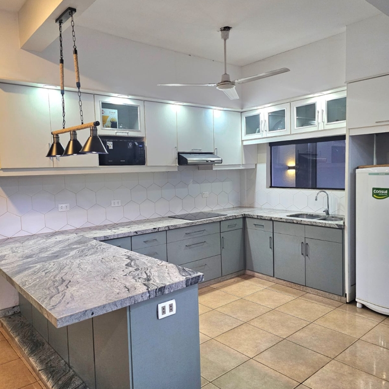 Casa 2 pisos a metros da Av. riquelme km 7 ciudad nueva