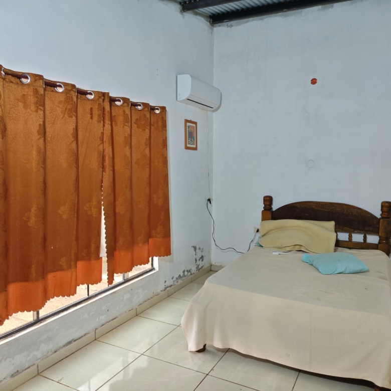 Casa 2 quartos com piscina km 10