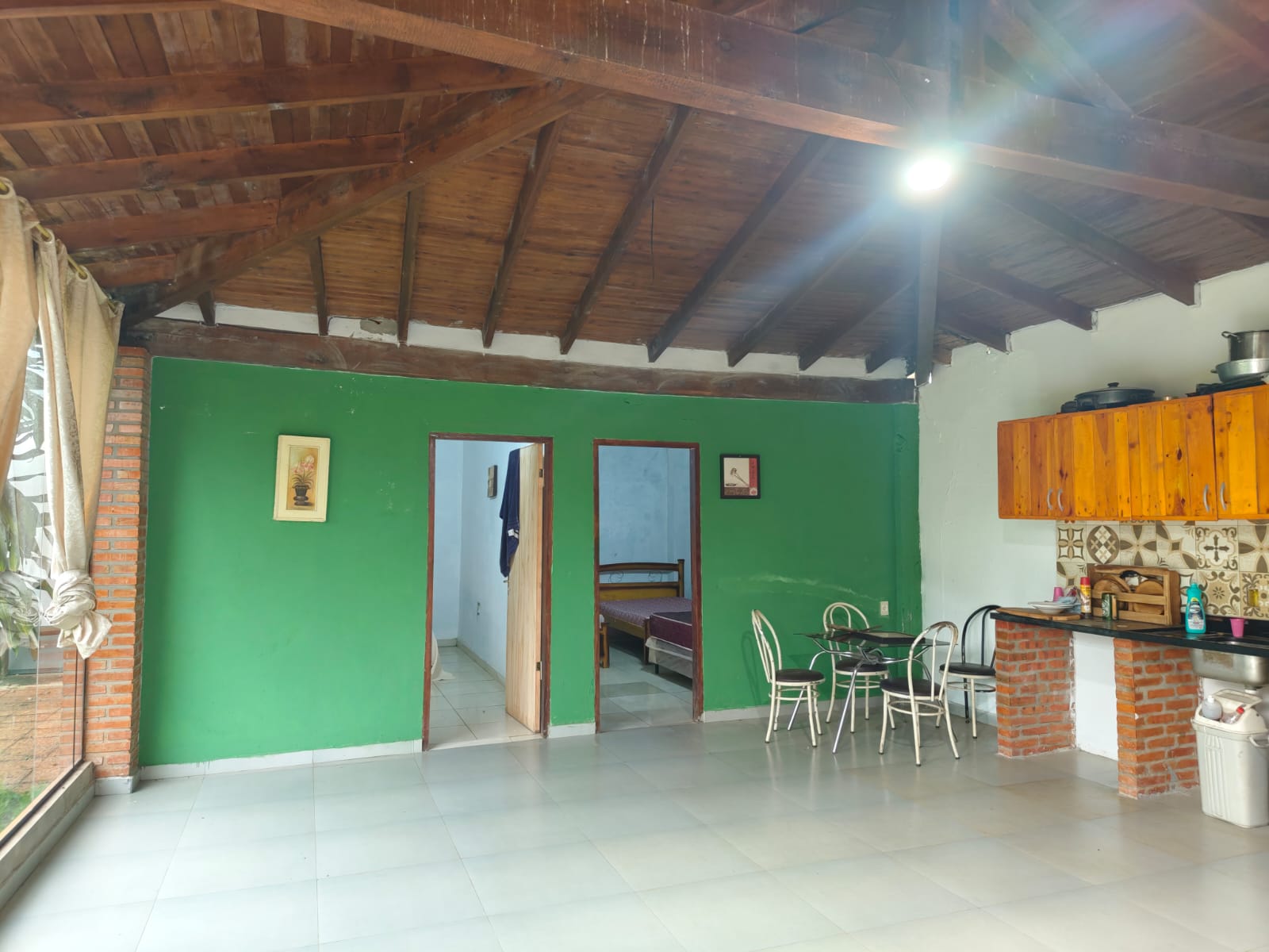Casa 2 quartos com piscina km 10