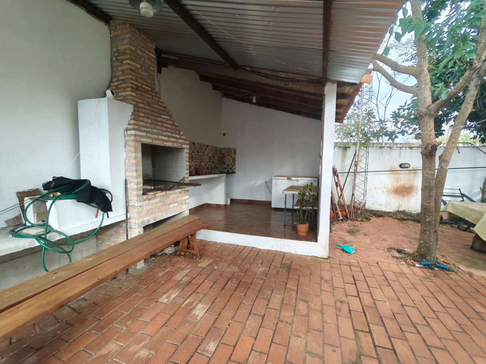 Casa 2 quartos com piscina km 10