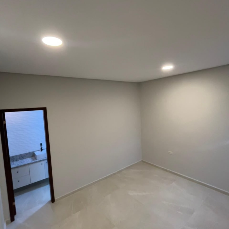 Casa 2 quartos com piscina em km 7 ciudad nueva
