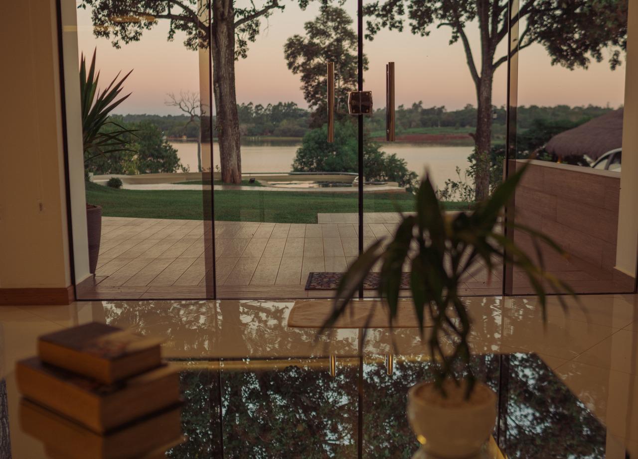 casa alto padrão com 4 suites em hernandarias