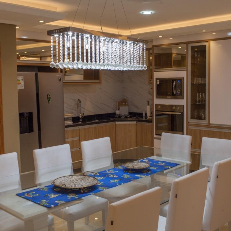 casa alto padrão com 4 suites em hernandarias