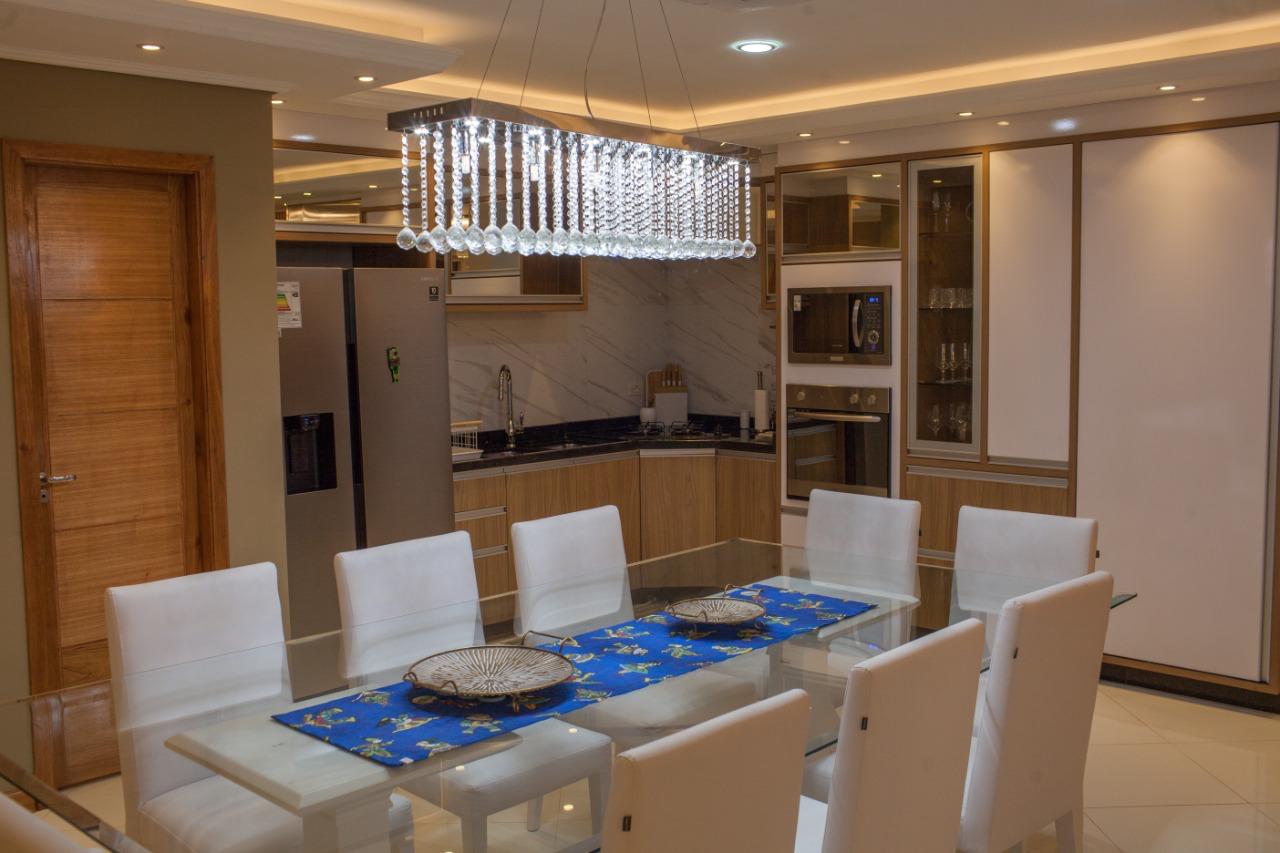 casa alto padrão com 4 suites em hernandarias