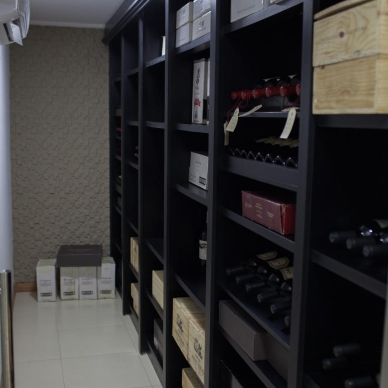 casa alto padrão com 4 suites em hernandarias