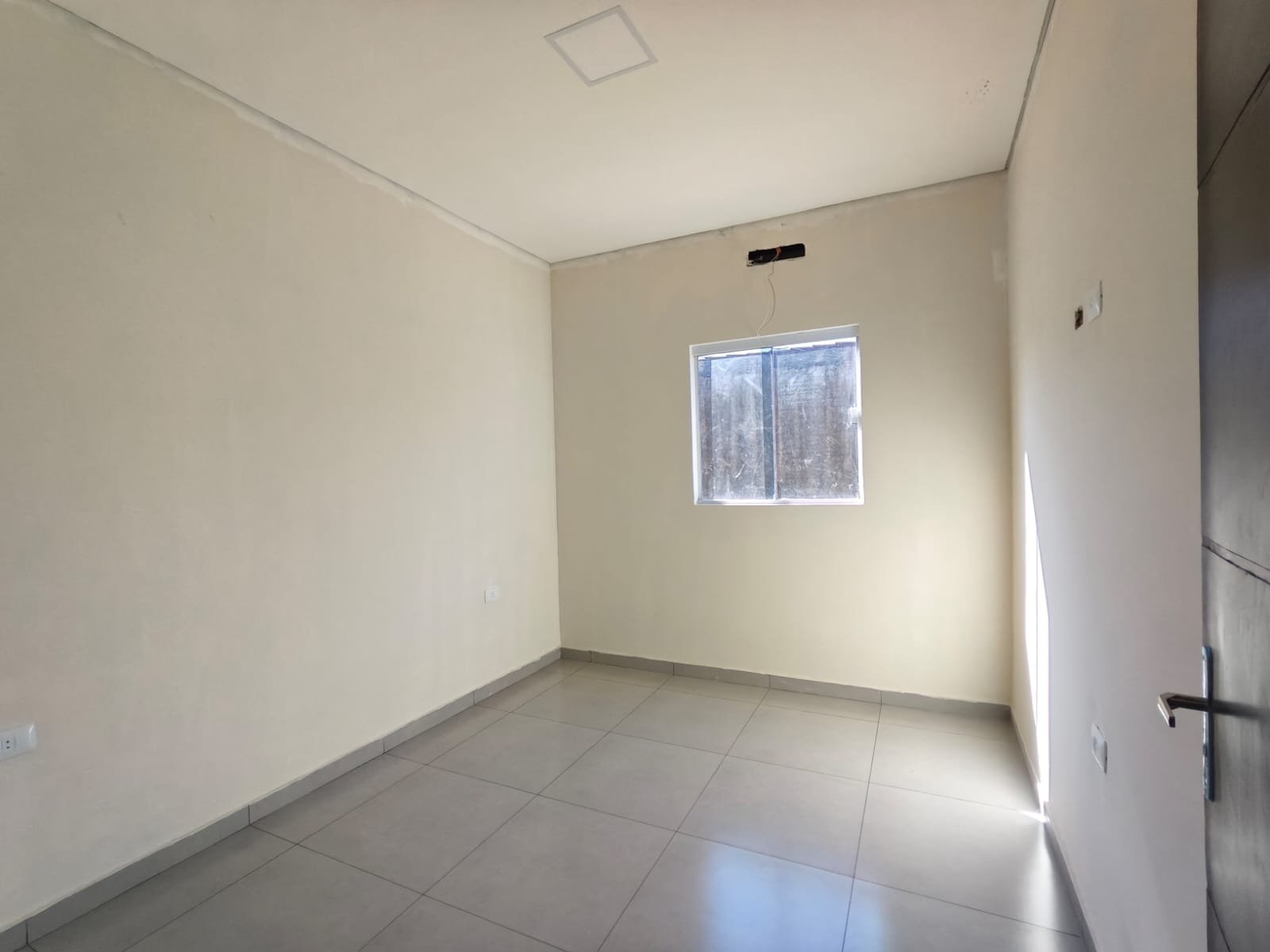 WhatsApp Image 2026-08-10 at 10.14.56 (1) Casa geminada a 7 minutos da UPE CDE