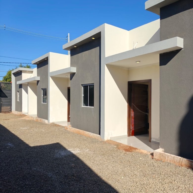 Casa geminada a 7 minutos da UPE CDE