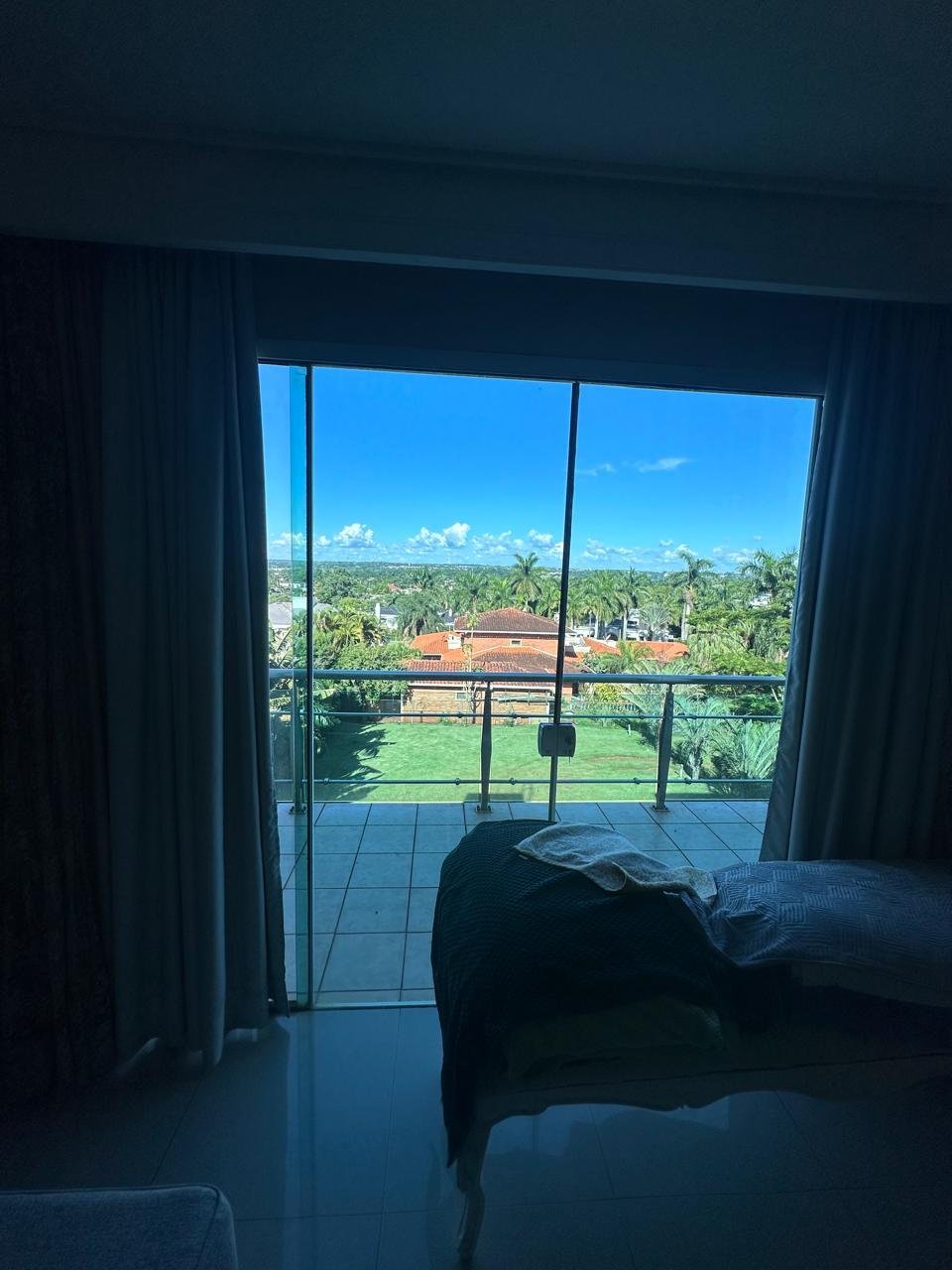 Casa para locação no condomínio Paraná country Club