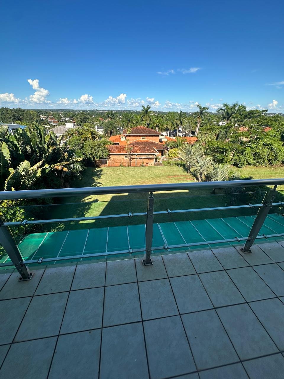 Casa para locação no condomínio Paraná country Club