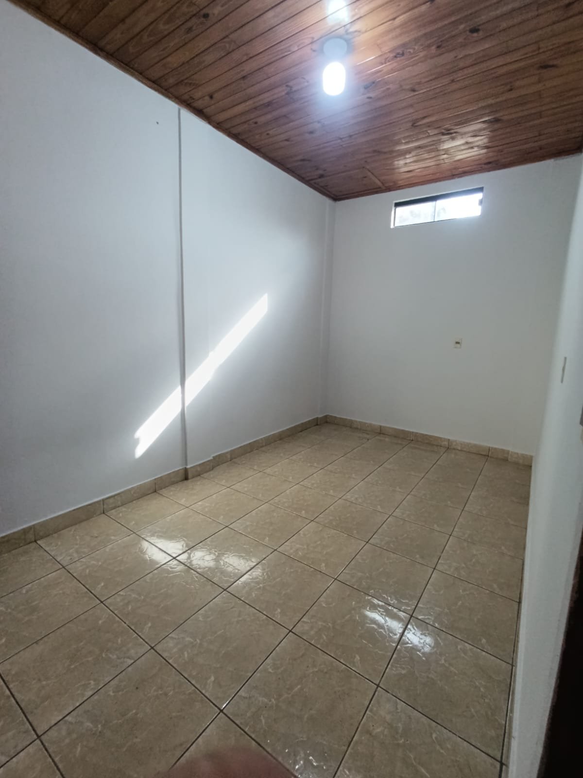 WhatsApp Image 2026-08-17 at 12.32.47 kitnet 2 quartos mobiliado no km5,5