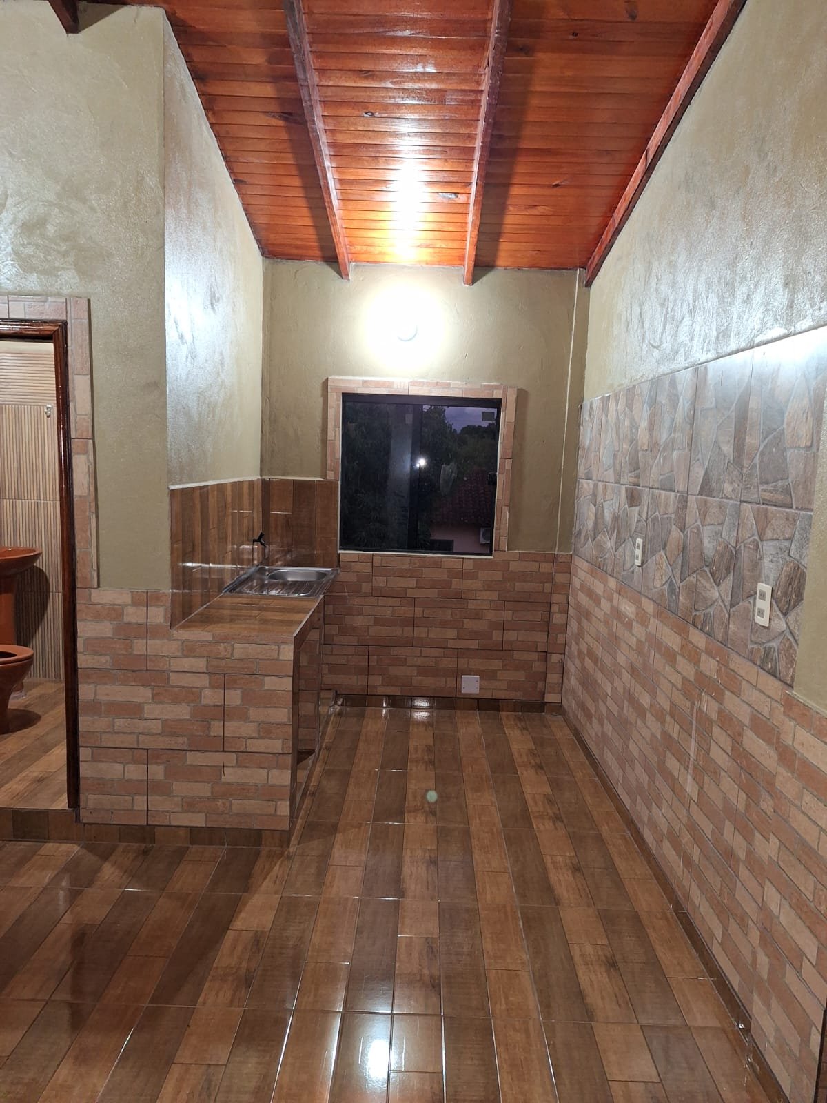 WhatsApp Image 2026-10-07 at 11.55.44 AM (2) Apartamento 1 quarto proximo ao km 4