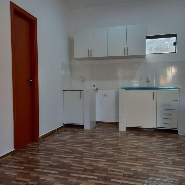 Casa duplex 2 quartos 2 banheiros em franco