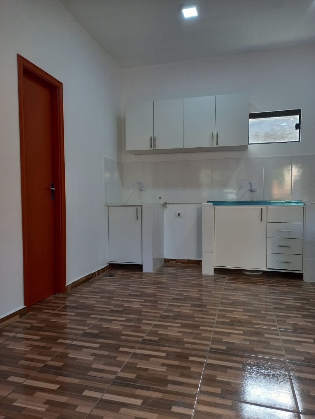 Casa duplex 2 quartos 2 banheiros em franco