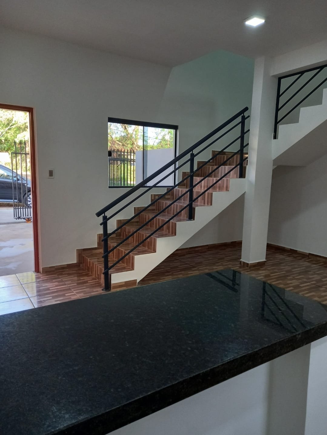 Casa duplex 2 quartos 2 banheiros em franco