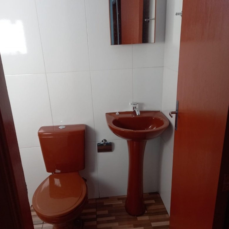 Casa duplex 2 quartos 2 banheiros em franco