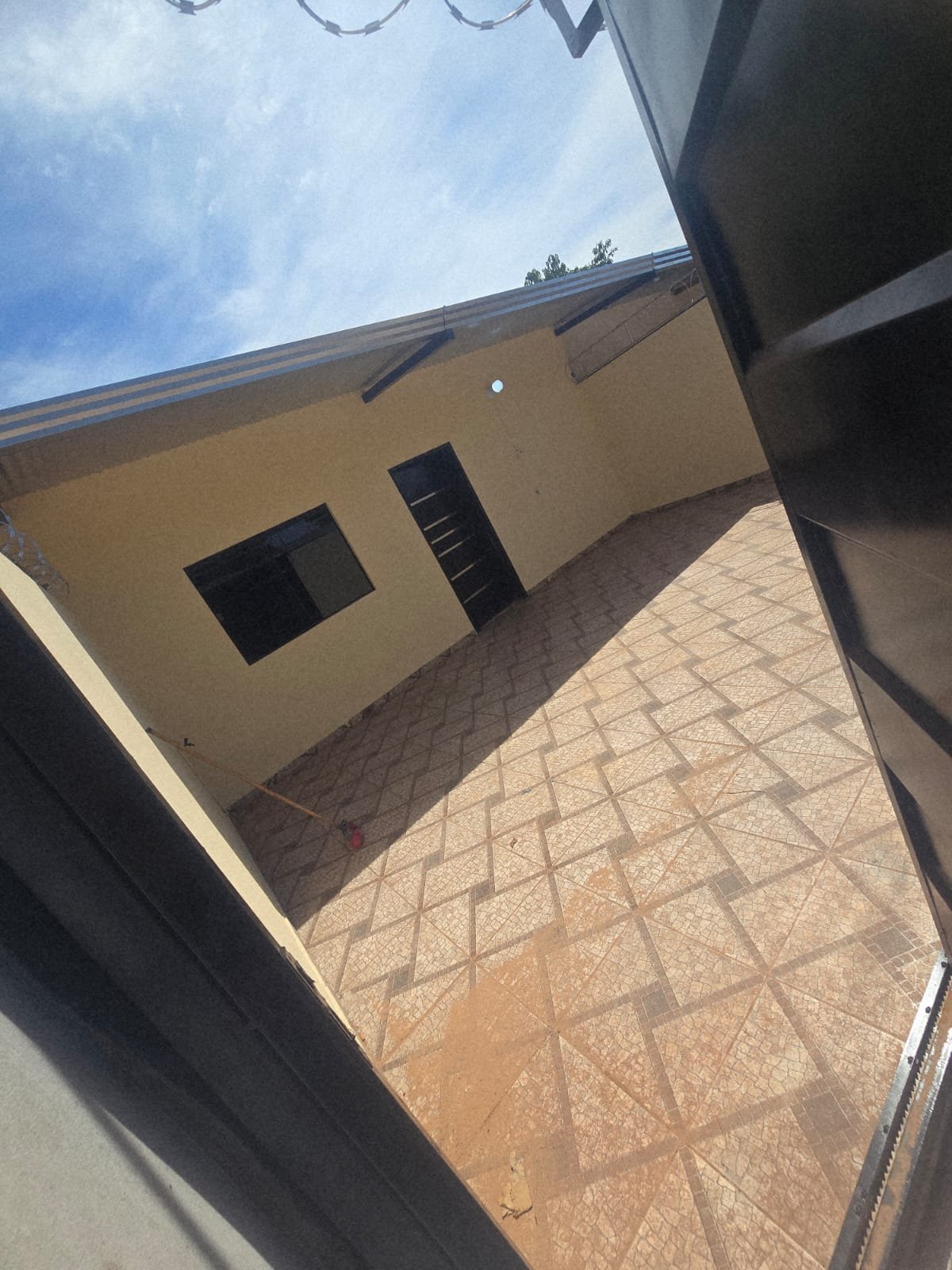 WhatsApp Image 2026-10-22 at 2.38.43 PM (1) Kitnet 2 quartos disponivel km4 ciudad del este